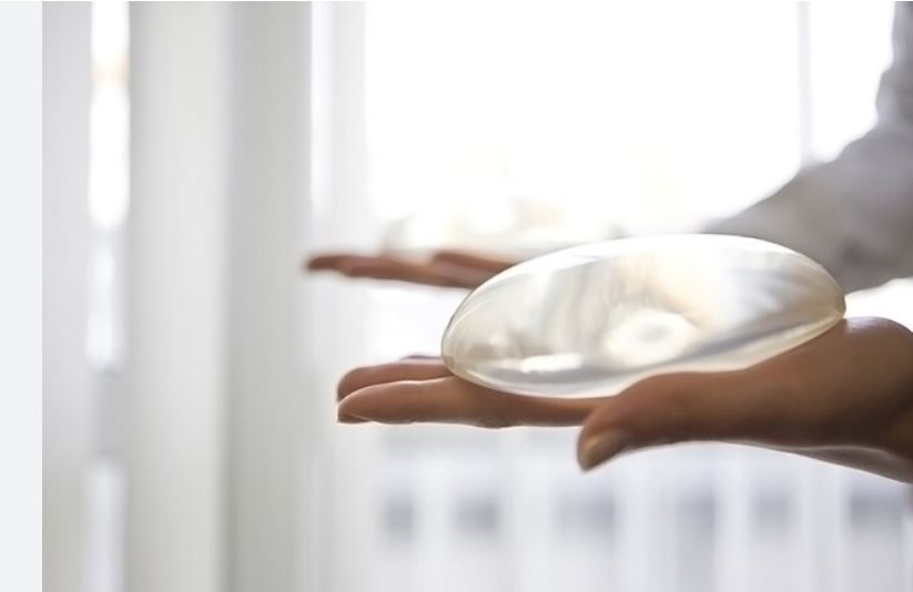 ایزوترتینوئین چیست؟ مزایا، تداخلات دارویی و عوارض جانبی