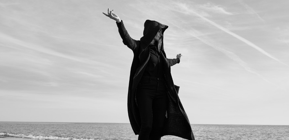 جراحی زنانه‌سازی صورت برای زنان ترنس چگونه انجام می‌شود؟