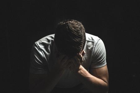 چگونه میتوانیم چرخه شرم به خود را متوقف کنیم؟ چگونه میتوانیم چرخه شرم به خود را متوقف کنیم؟