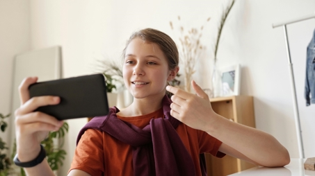 عدم‌تقارن صورت در دوران بلوغ چیست و دلایل این عدم تقارن چیست؟