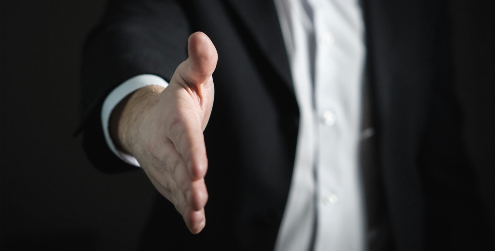 جای جوش و اسکار آکنه: چه درمانهایی دارد؟ جای جوش و اسکار آکنه: چه درمانهایی دارد؟