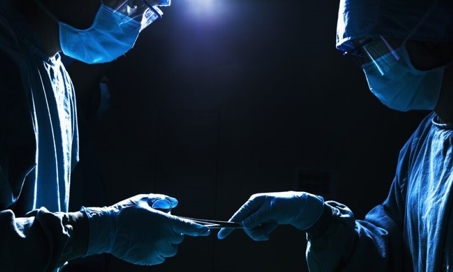 خطرات دخالت افراد غیرحرفهای در جراحیهای زیبایی و راهکارهای مقابله با آن خطرات دخالت افراد غیرحرفهای در جراحیهای زیبایی و راهکارهای مقابله با آن